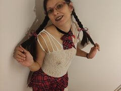 Escorta noua in Rin Grand Hotel, sector 4 doar whatsapp